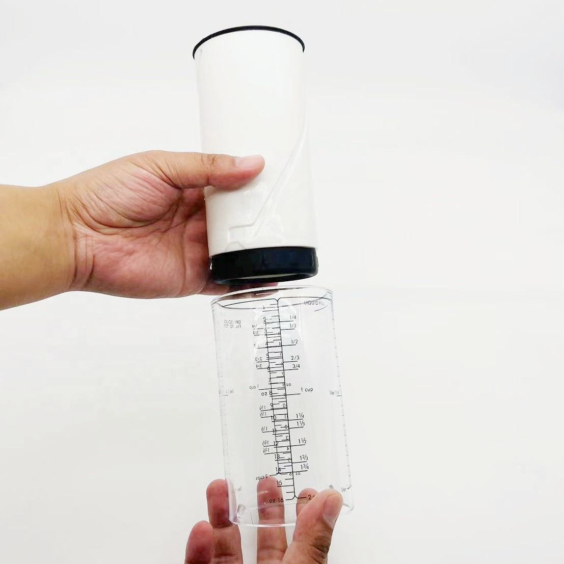 Rotating Plastic Measuring Cups Tool